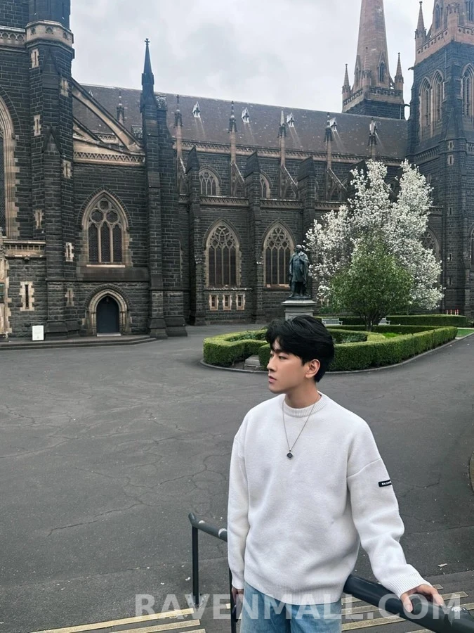 발렌시아가 발렌시아가 슬리브 라벨 립 니트 상세 이미지