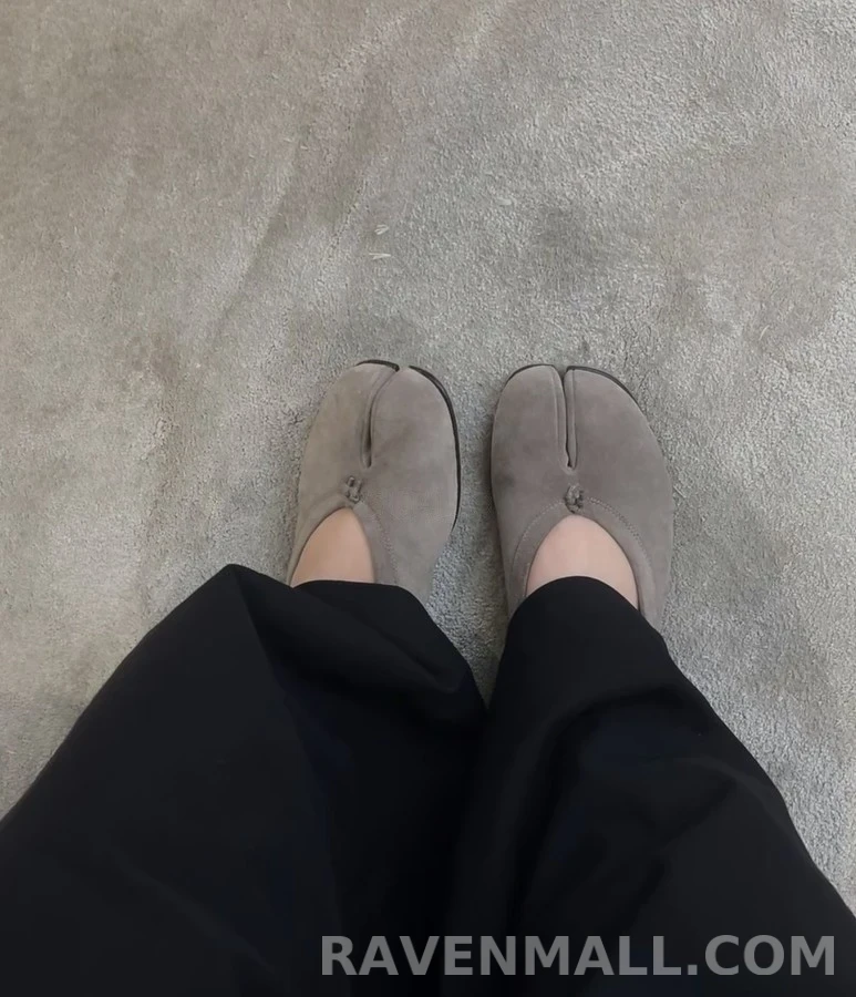 메종 마르지엘라 메종마르지엘라 Tabi 스웨이드 발레 플랫 상세 이미지