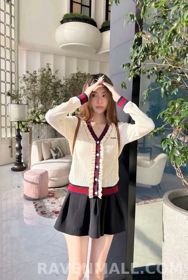 샤넬 샤넬 러플 V넥 레터링 가디건 상세 이미지