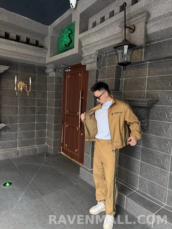 몽클레어 몽클레어 로고 스트라이프 팬츠 상세 이미지