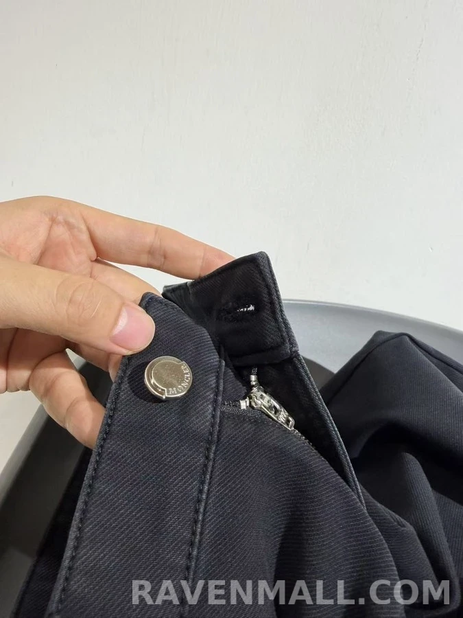 몽클레어 몽클레어 모노그램 자수 스트레이트 데님 팬츠 상세 이미지