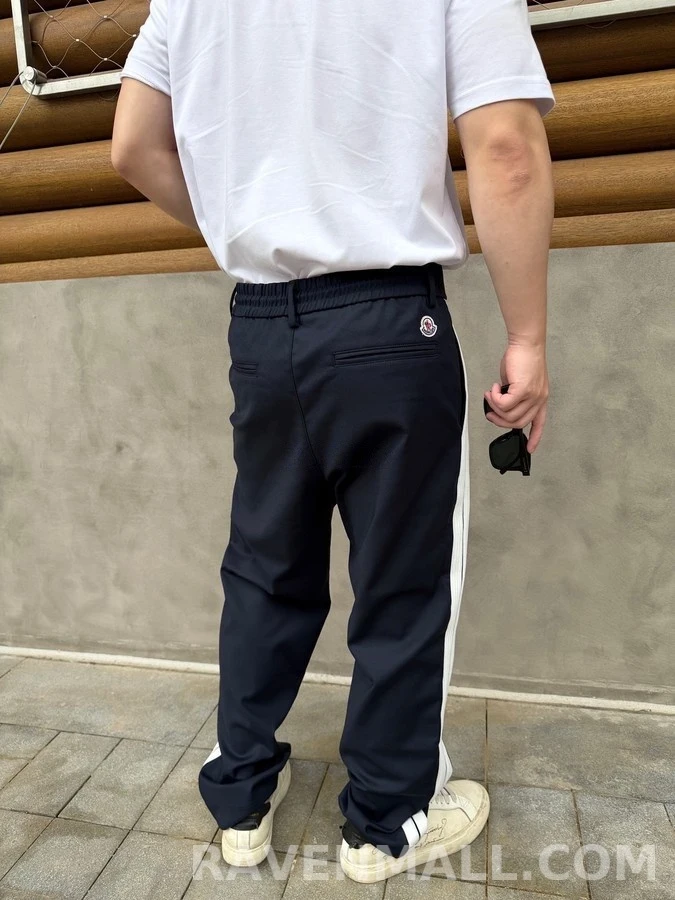 몽클레어 몽클레어 로고 스트라이프 드로스트링 팬츠 상세 이미지