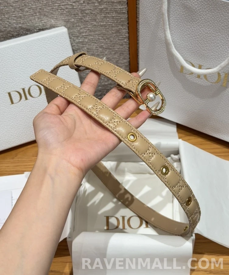 디올 디올 로고 퀼팅 벨트 상세 이미지