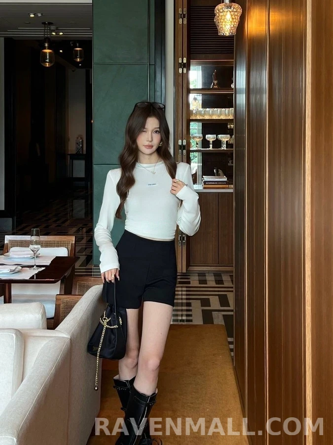 프라다 프라다 레터링 로고 긴팔 티셔츠 상세 이미지