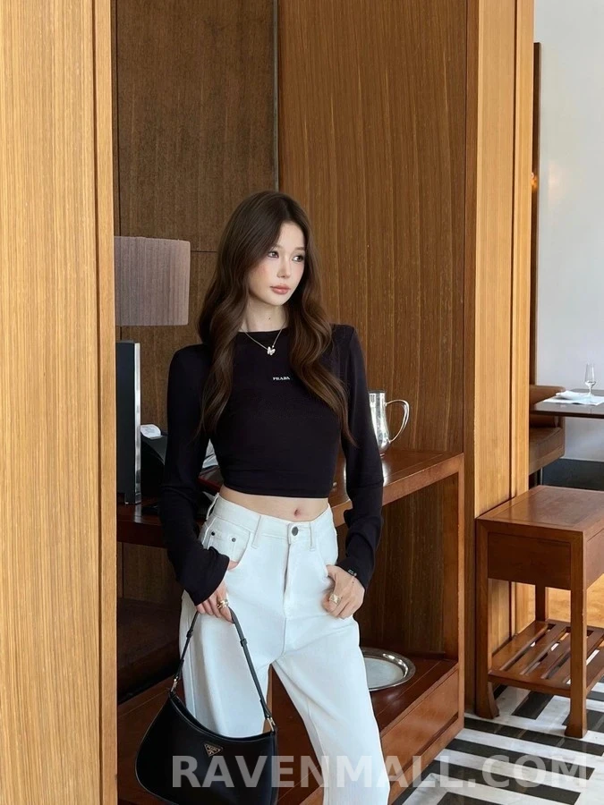 프라다 프라다 레터링 라벨 긴팔 티셔츠 상세 이미지