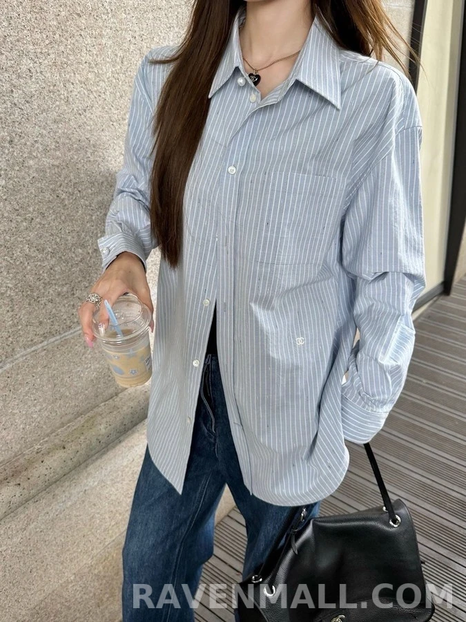샤넬 샤넬 더블 C 자수 스트라이프 셔츠 상세 이미지