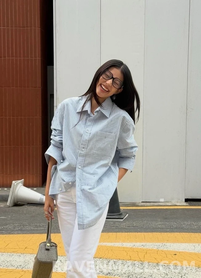 샤넬 샤넬 더블 C 자수 스트라이프 셔츠 상세 이미지