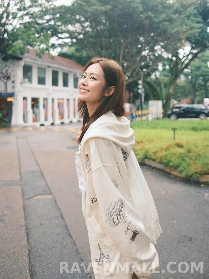 발렌시아가 발렌시아가 타투 그래픽 후드 집업 상세 이미지