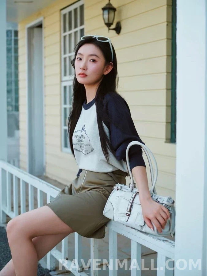 프라다 프라다 빈티지 로고 래글런 맨투맨 상세 이미지