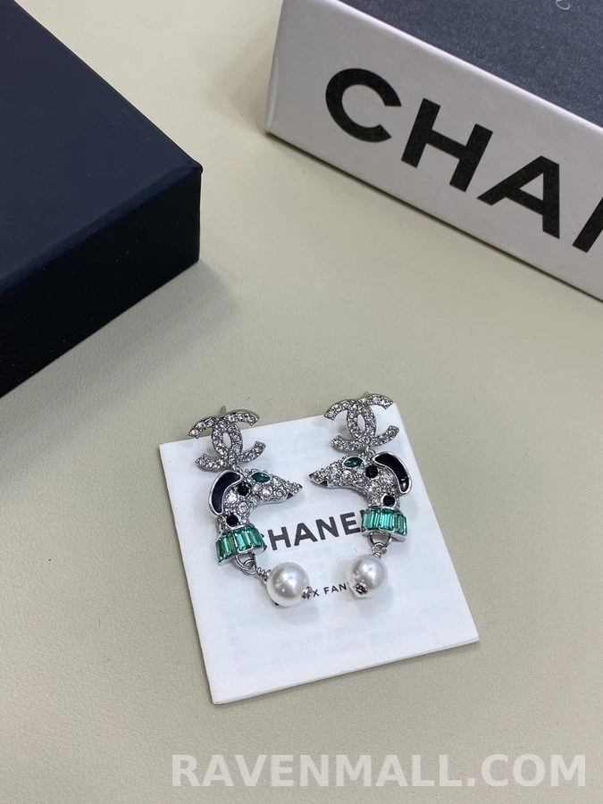 샤넬 샤넬 더블 C 도그 진주 귀걸이 상세 이미지
