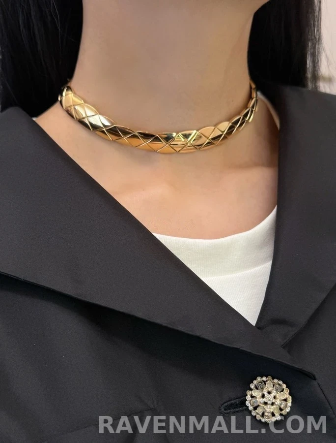 샤넬 샤넬 코코 크러쉬 와이드 다이아몬드 패턴 초커 상세 이미지