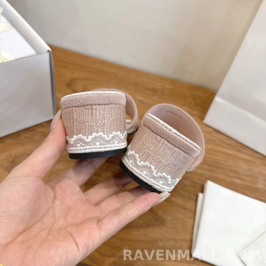 디올 디올 Dway 자수 블록 힐 샌들 상세 이미지