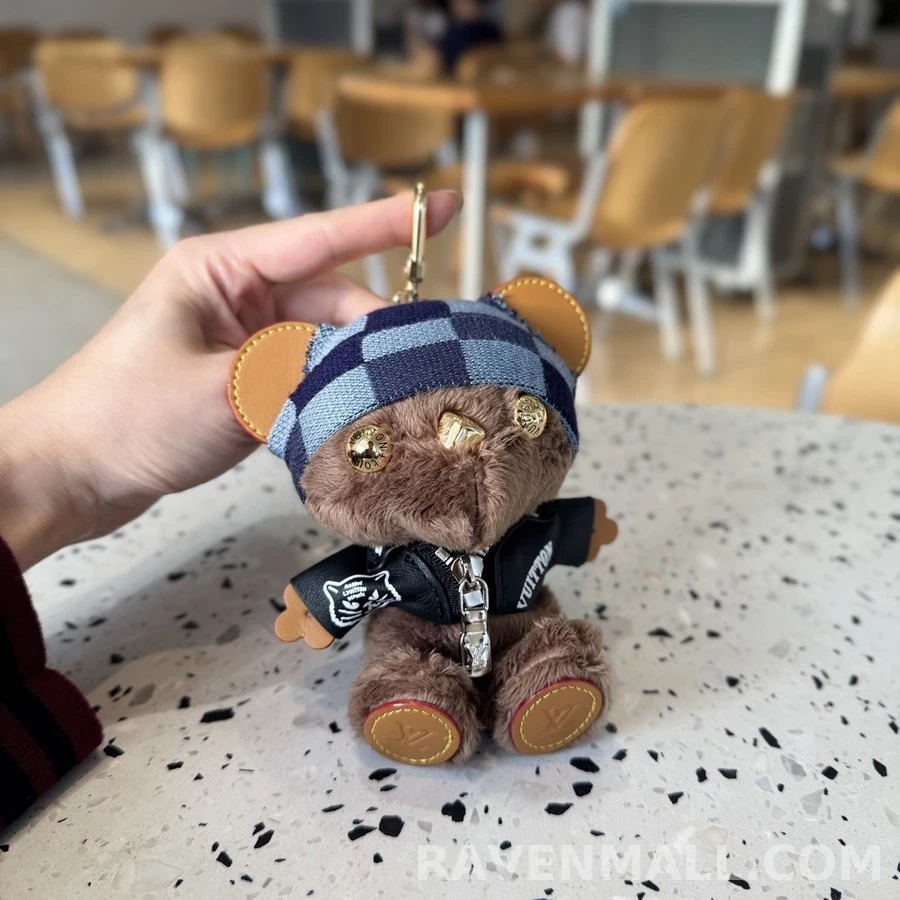 루이비통 루이비통 Louis Bear 체크 비니 라이더 키링 상세 이미지