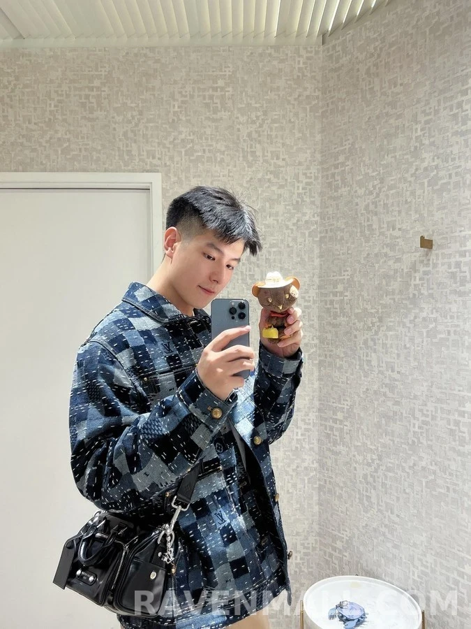 루이비통 루이비통 루이 베어 백 참 상세 이미지