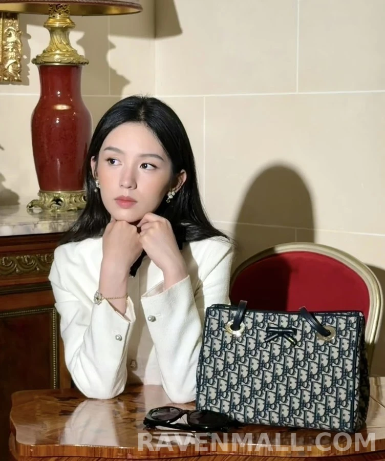 디올 디올 쉘 클로버 비대칭 귀걸이 상세 이미지