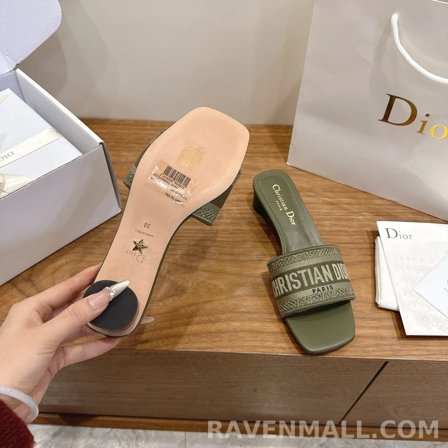 디올 디올 Dway 자수 힐 뮬 상세 이미지