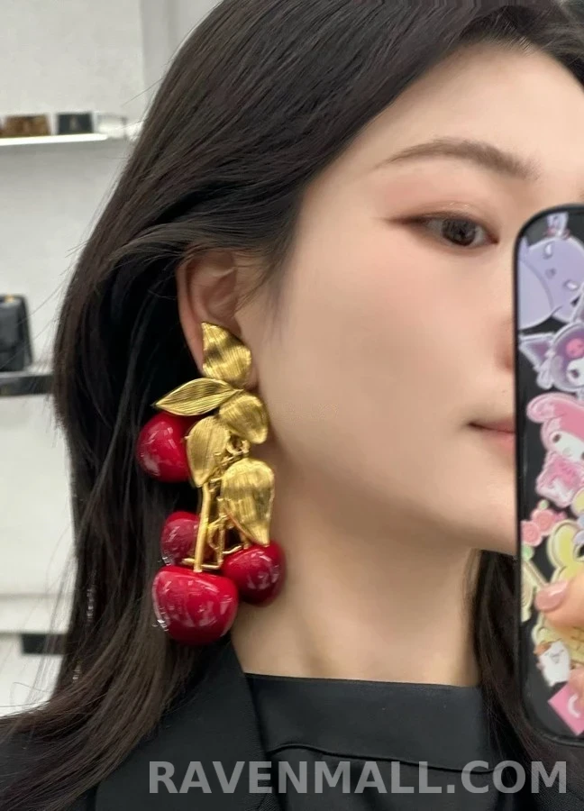 생로랑 세인트로랑 체리 로고 귀걸이 상세 이미지