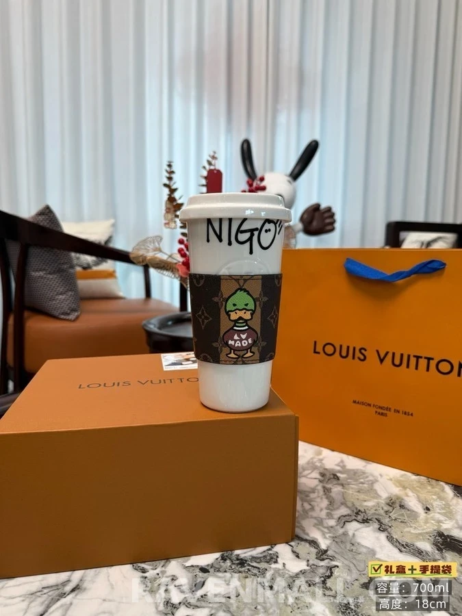 루이비통 루이비통 NIGO 모노그램 머그 상세 이미지