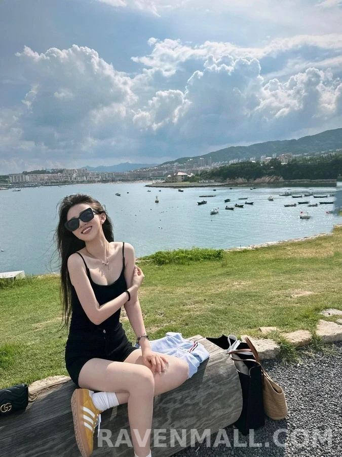 샤넬 샤넬 큐빅 로고 스퀘어 선글라스 상세 이미지