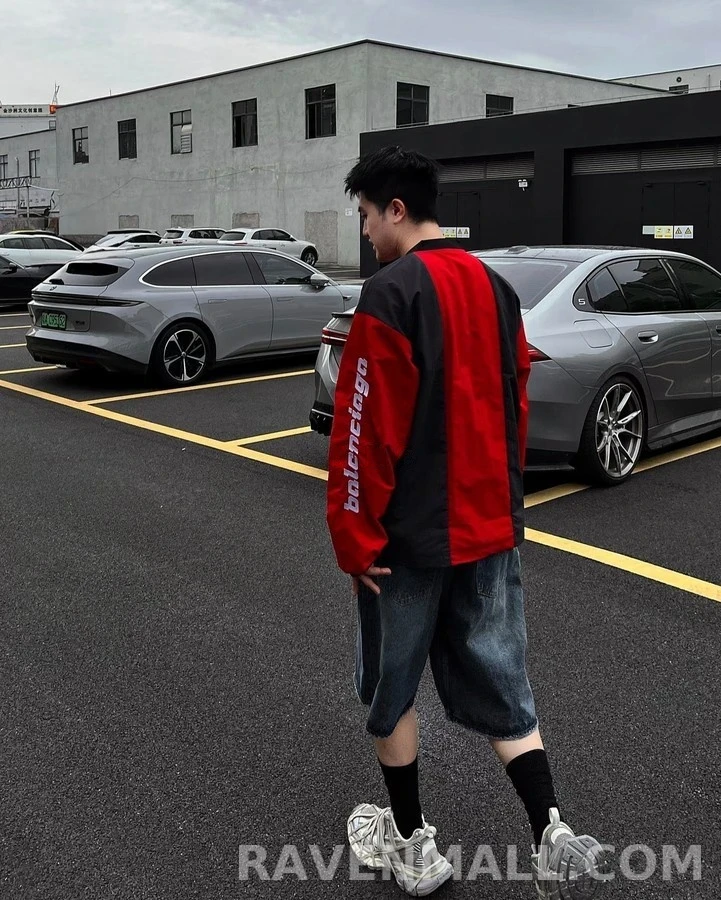 발렌시아가 발렌시아가 컬러블록 맨유 자수 롱슬리브 상세 이미지