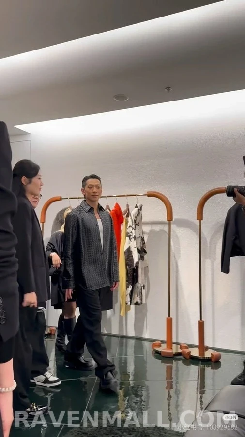 보테가베네타 보테가 베네타 위빙 가죽 셔츠 상세 이미지