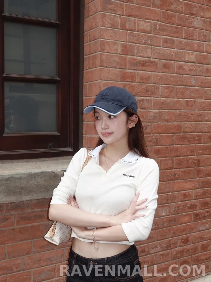 미우미우 미우미우 꽃자수 피터팬카라 폴로 긴팔 티셔츠 상세 이미지