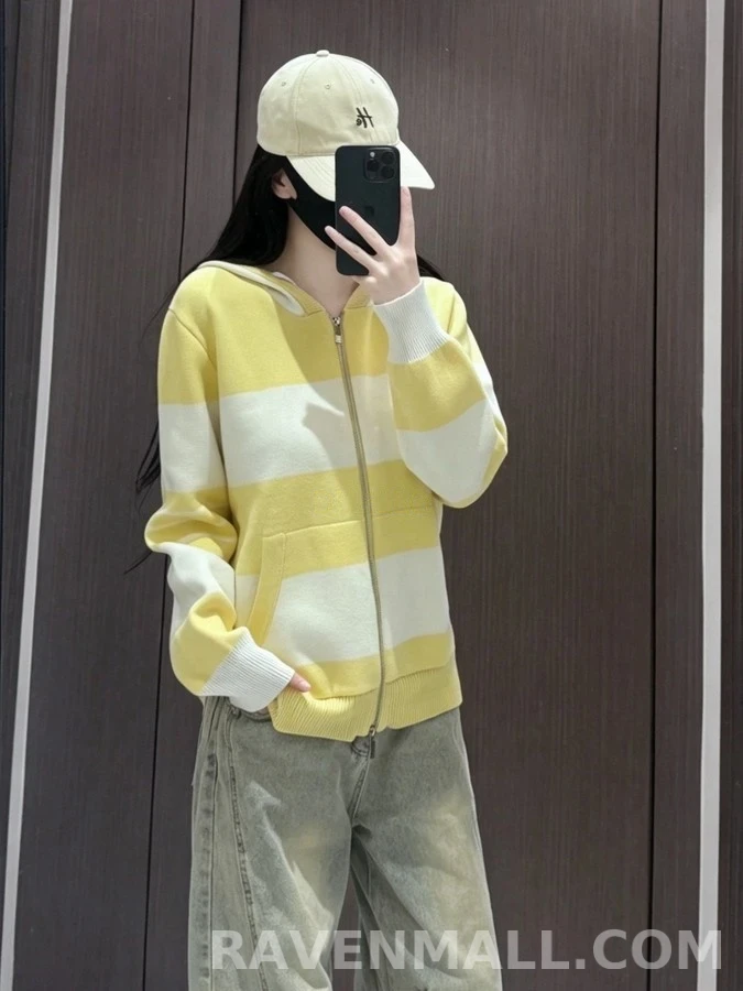 톰브라운 톰브라운 스트라이프 강아지 자수 후드 집업 상세 이미지