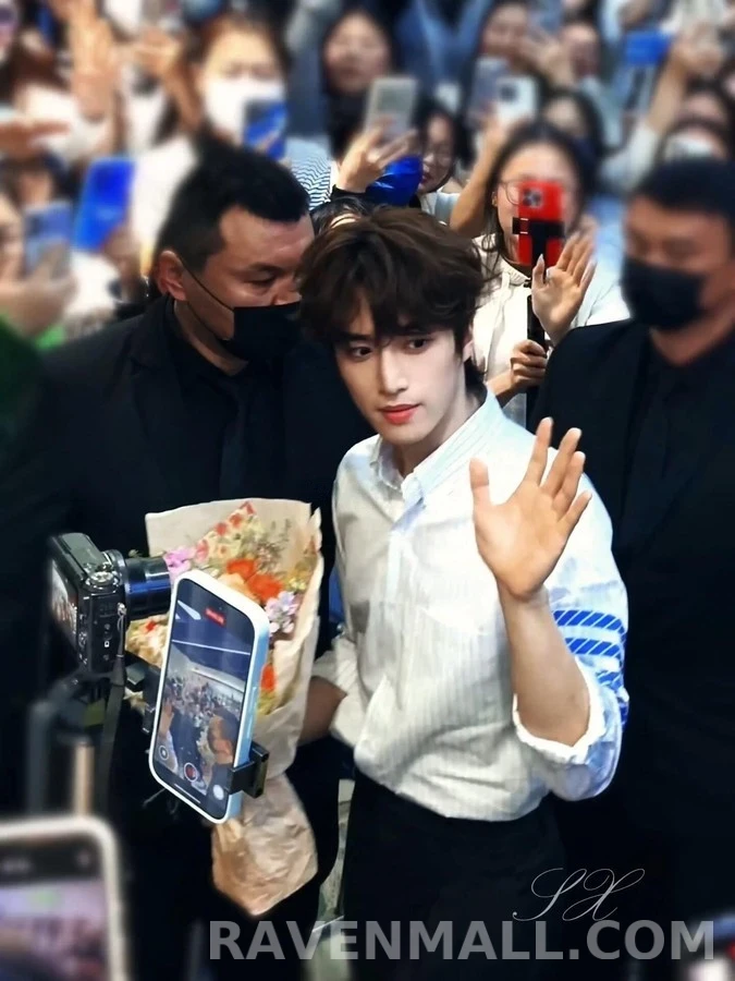 톰브라운 톰브라운 스트라이프 포바 셔츠 상세 이미지