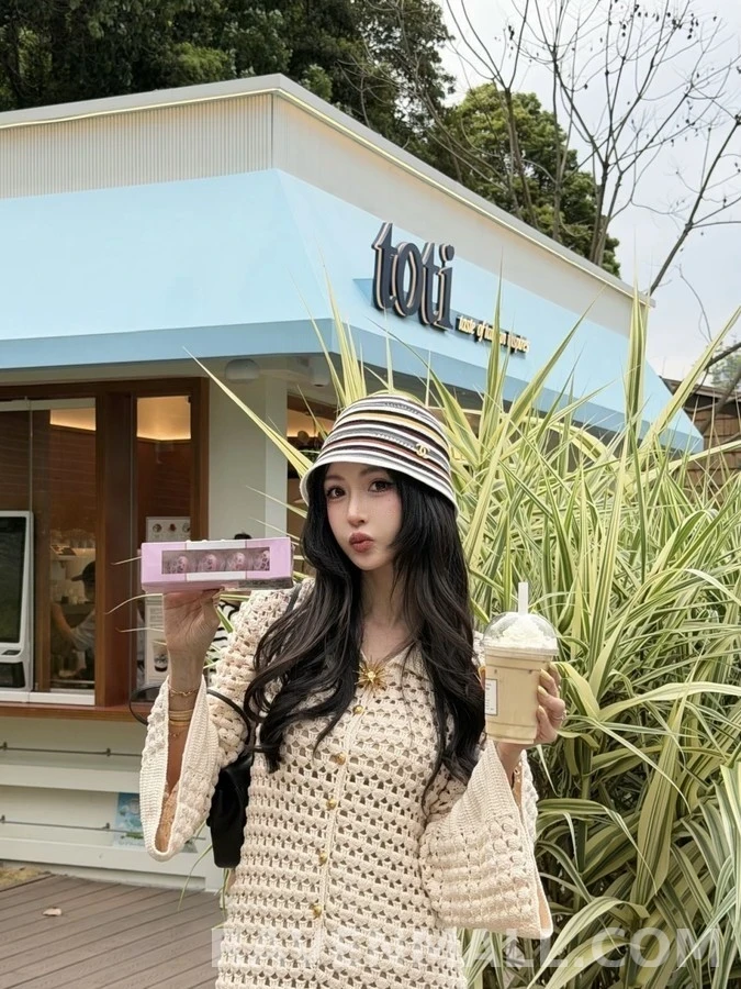 샤넬 샤넬 레트로 스트라이프 버킷햇 상세 이미지