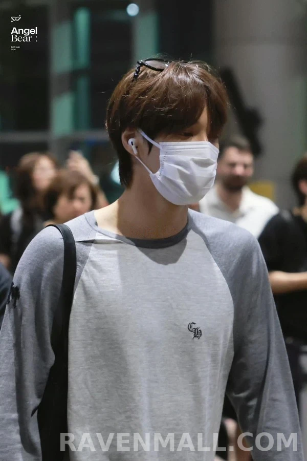 크롬하츠 크롬하츠 크로스 래글런 긴팔 티셔츠 상세 이미지