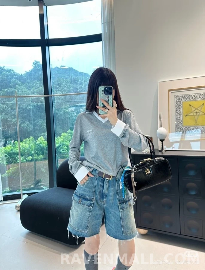 미우미우 미우미우 배색 카라 긴팔 티셔츠 상세 이미지