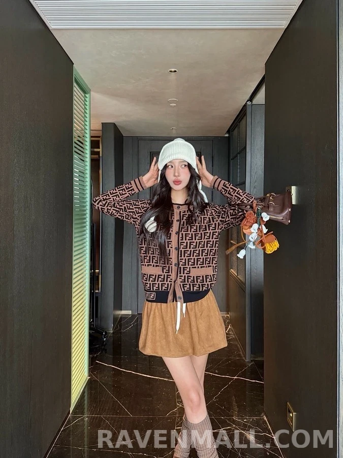 펜디 펜디 로고 자카드 가디건 상세 이미지
