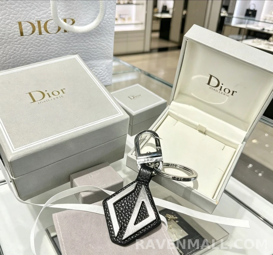디올 디올 Diamond 키링 상세 이미지