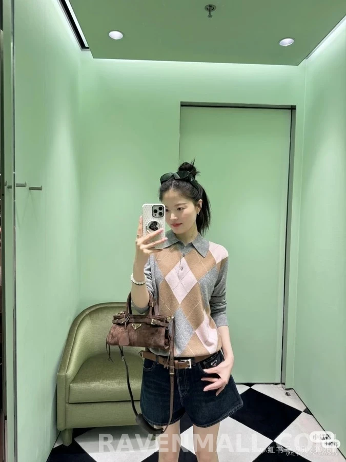 프라다 프라다 아가일 폴로 니트 긴팔 상세 이미지