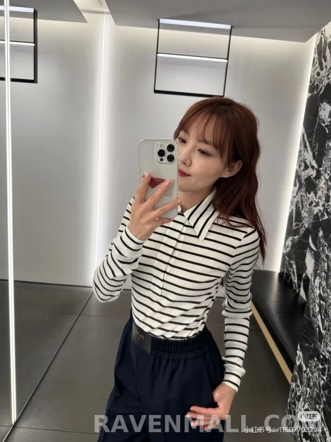 셀린느 셀린느 트리옹프 스트라이프 긴팔 티셔츠 상세 이미지