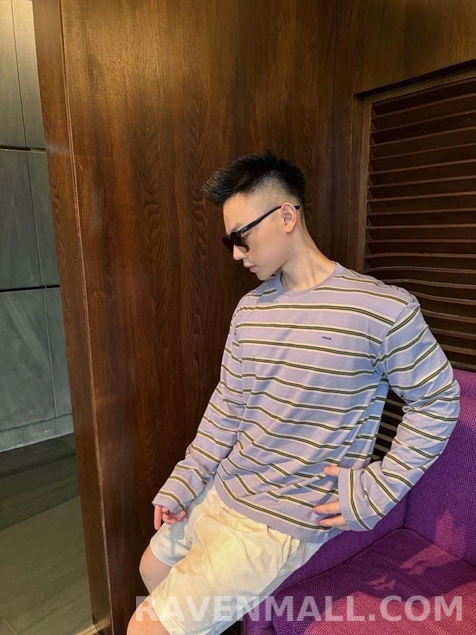 프라다 프라다 레터링 스트라이프 긴팔 티셔츠 상세 이미지