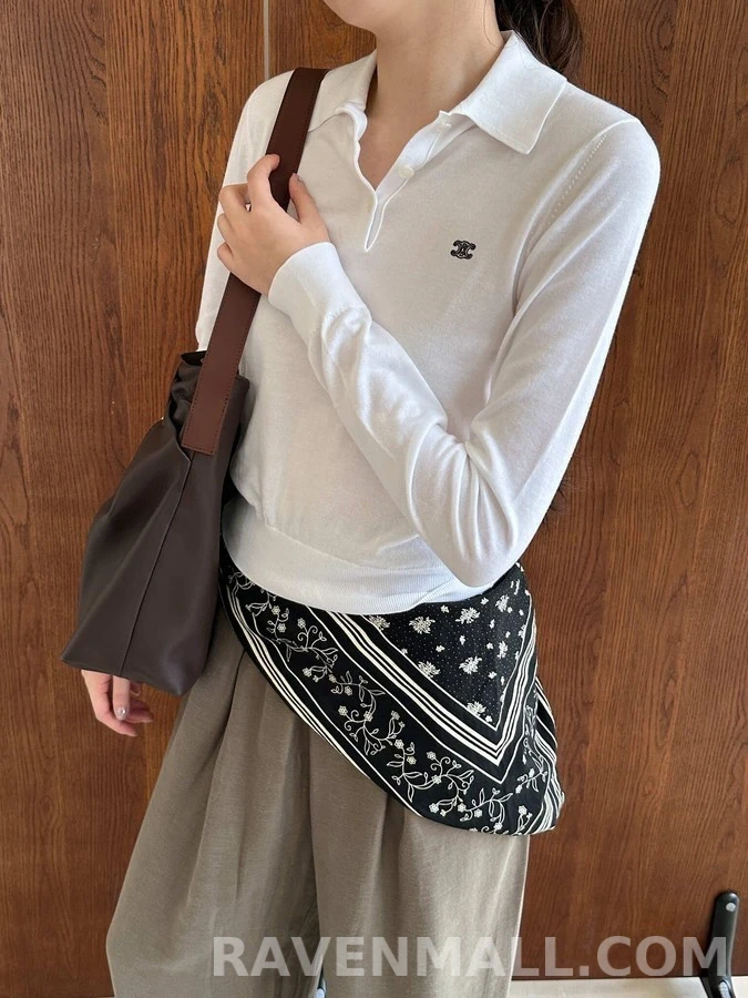 셀린느 셀린느 로고 자수 폴로 긴팔 티셔츠 상세 이미지