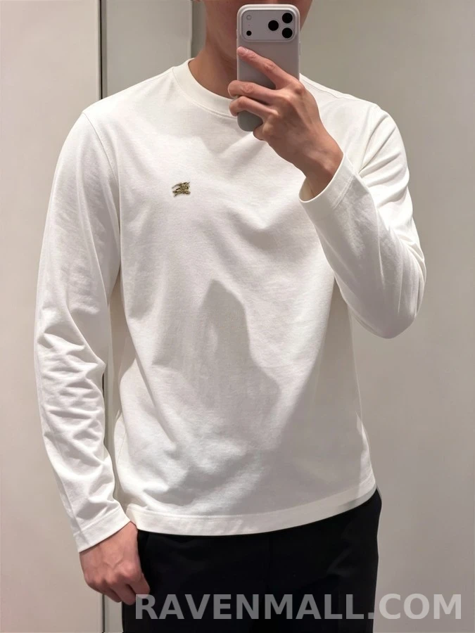 버버리 버버리 나이트 로고 긴팔 티셔츠 상세 이미지