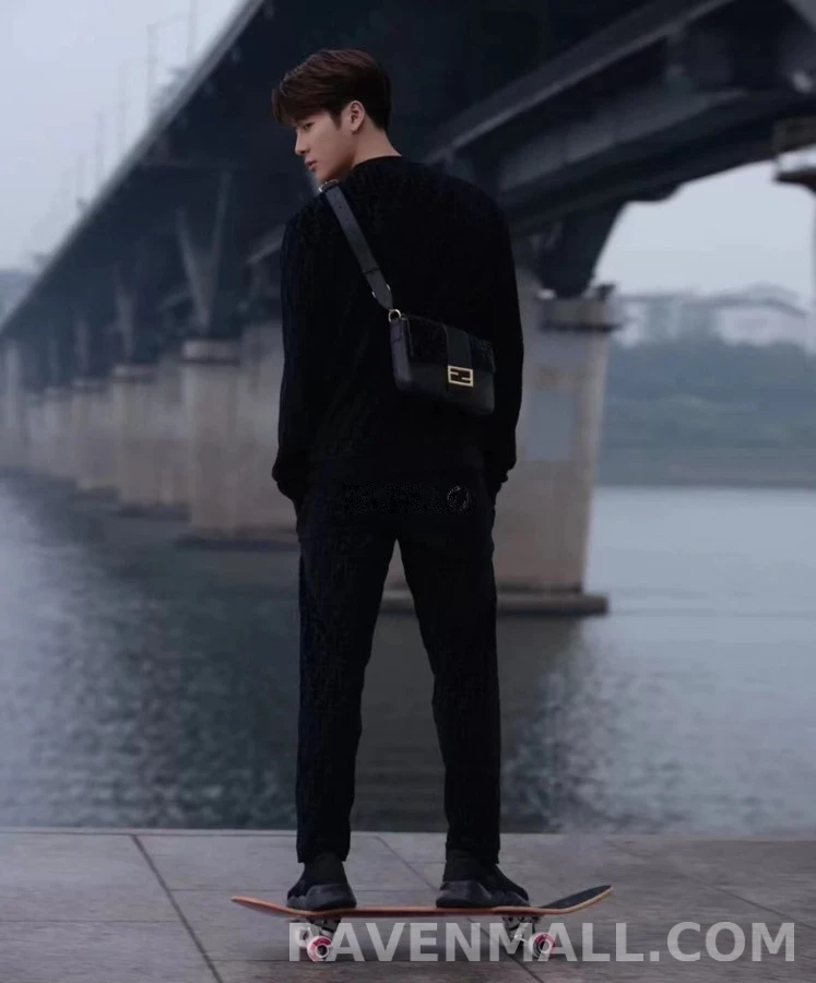 펜디 펜디 플로킹 맨투맨 상세 이미지