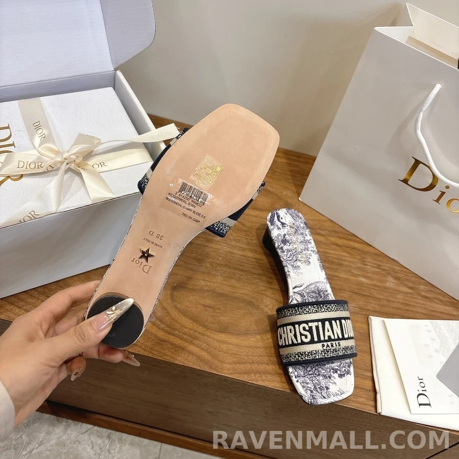 디올 디올 Dway 자수 블록힐 샌들 상세 이미지