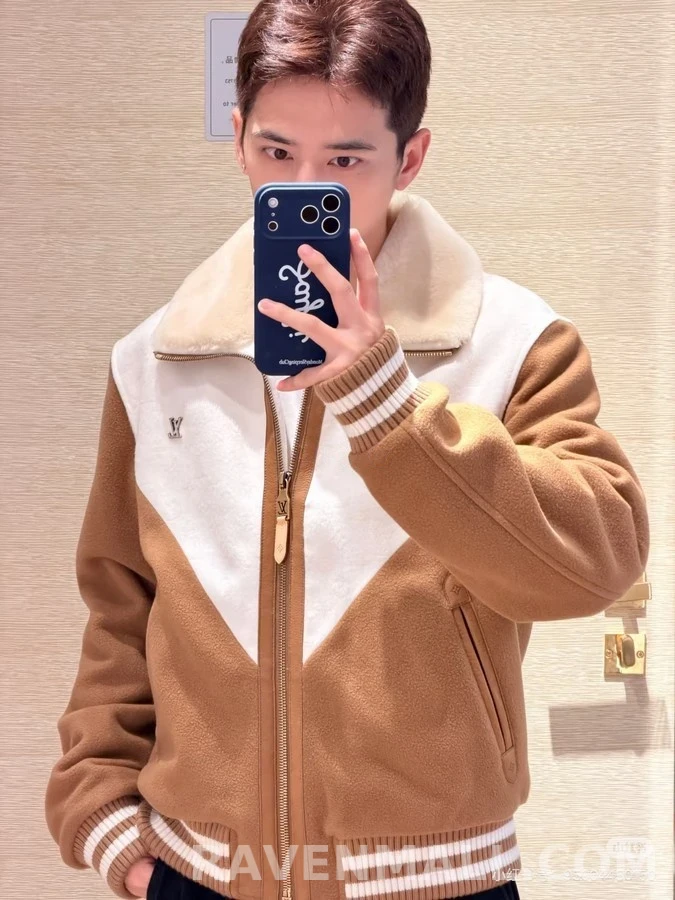 루이비통 루이비통 모노그램 레이저 컬러블록 플리스 자켓 상세 이미지