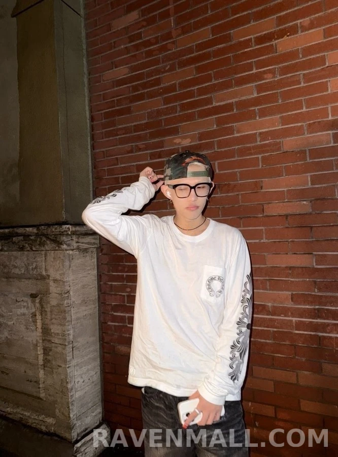 크롬하츠 크롬하츠 홀슈 스크롤 긴팔 티셔츠 상세 이미지