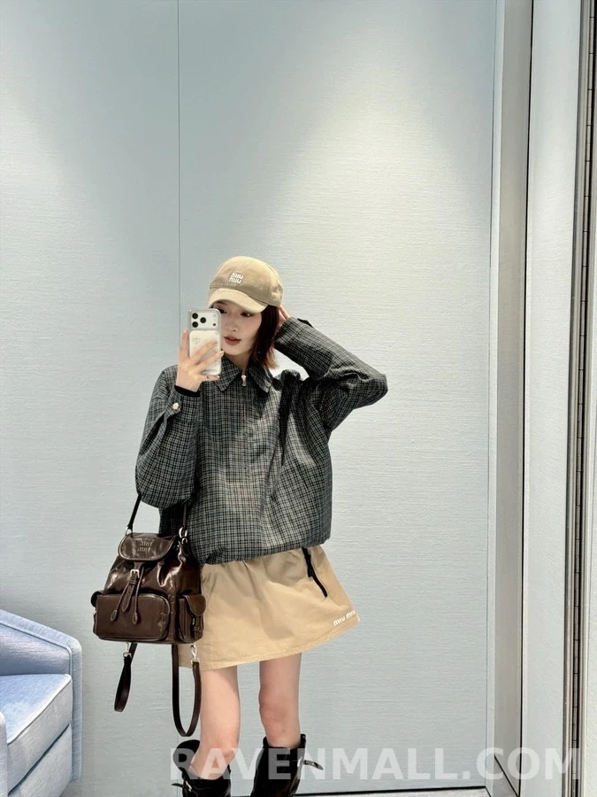 미우미우 미우미우 격자무늬 자수 로고 자켓 상세 이미지