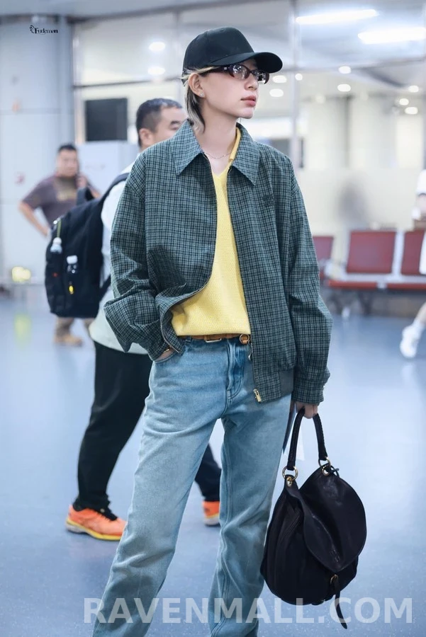 미우미우 미우미우 격자무늬 자수 로고 자켓 상세 이미지
