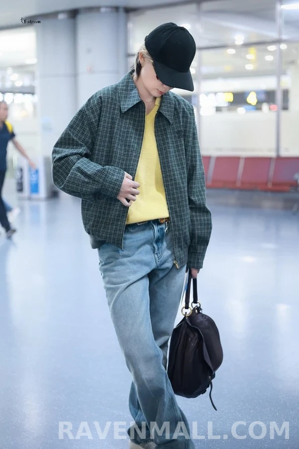 미우미우 미우미우 격자무늬 자수 로고 자켓 상세 이미지