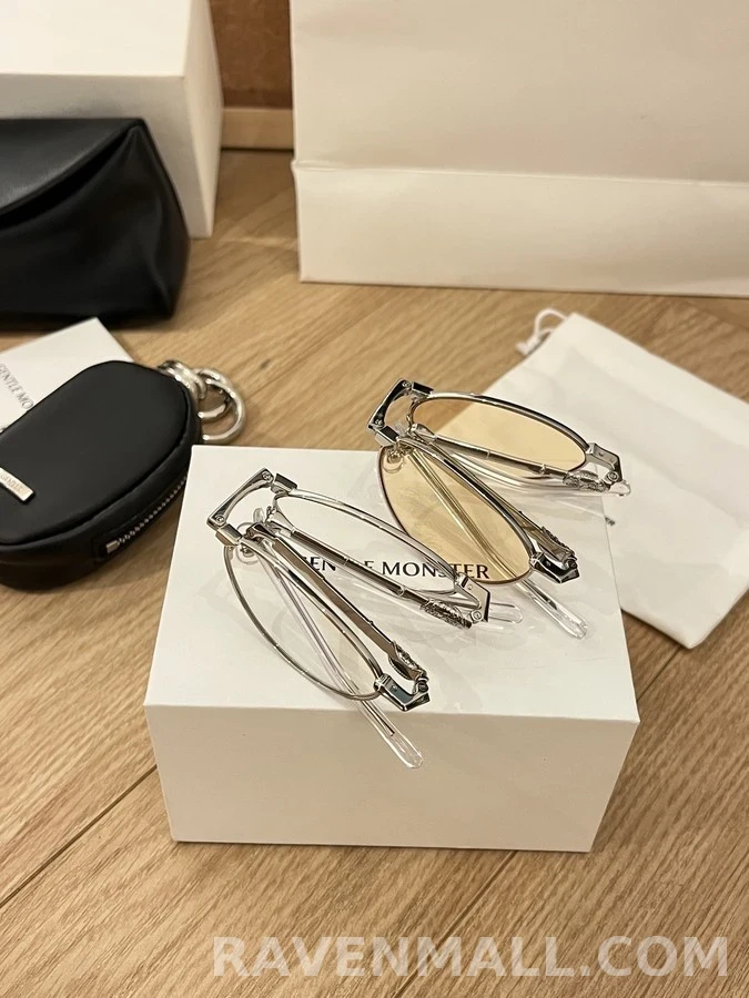 젠틀 몬스터 젠틀몬스터 접이식 메탈 프레임 안경 상세 이미지