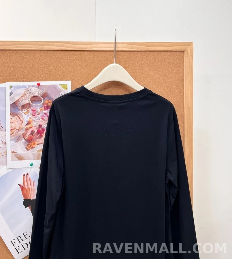 샤넬 샤넬 스퀘어 엠보 패치 긴팔 티셔츠 상세 이미지
