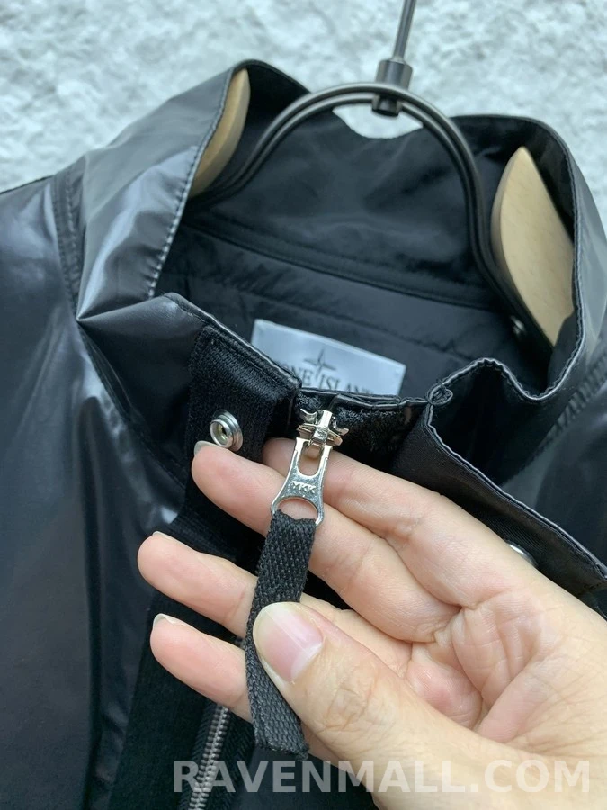 스톤아일랜드 스톤 아일랜드 글로시 하이넥 포켓 자켓 상세 이미지