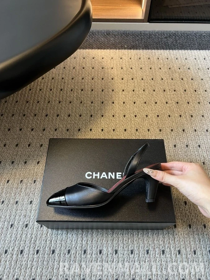 샤넬 샤넬 더블 C 캡토 슬링백 힐 상세 이미지