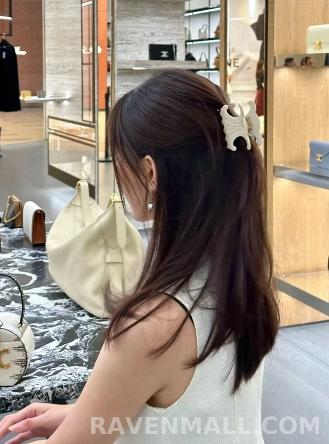 셀린느 셀린느 트리옹프 아크릴 헤어 클립 상세 이미지